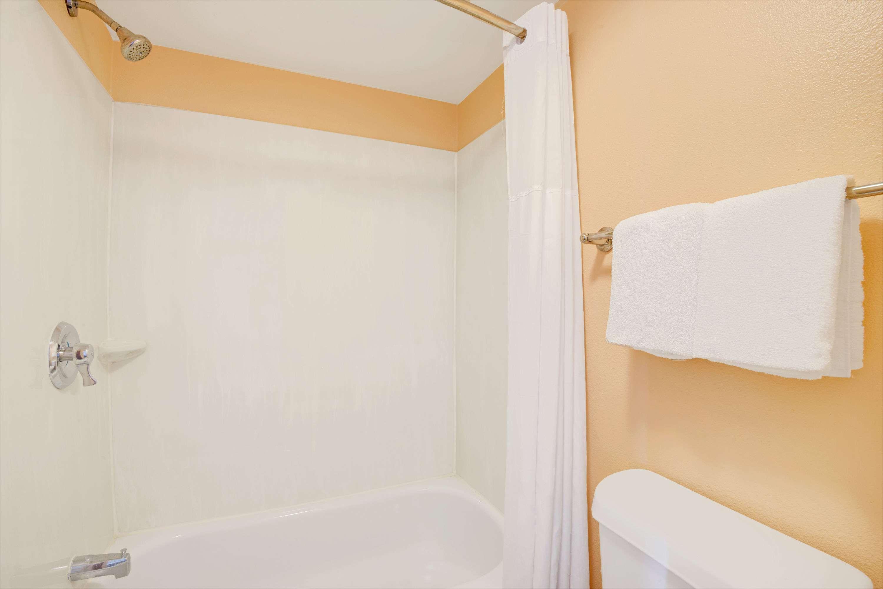 Days Inn By Wyndham Independence Εξωτερικό φωτογραφία